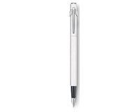 Stylo-plume caran d'ache 840 pop line corps aluminium plume moyenne coloris blanc étui