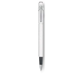 Stylo-plume caran d'ache 840 pop line corps aluminium plume moyenne coloris blanc étui