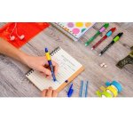 Roller bic gel-ocity illusion pointe moyenne 0,7mm grip caoutchouc encre effacable et rechargeable rouge + 2 recharges