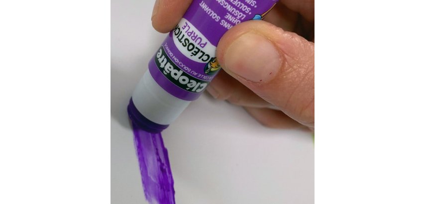 Colle cléopâtre stick coloris violet
