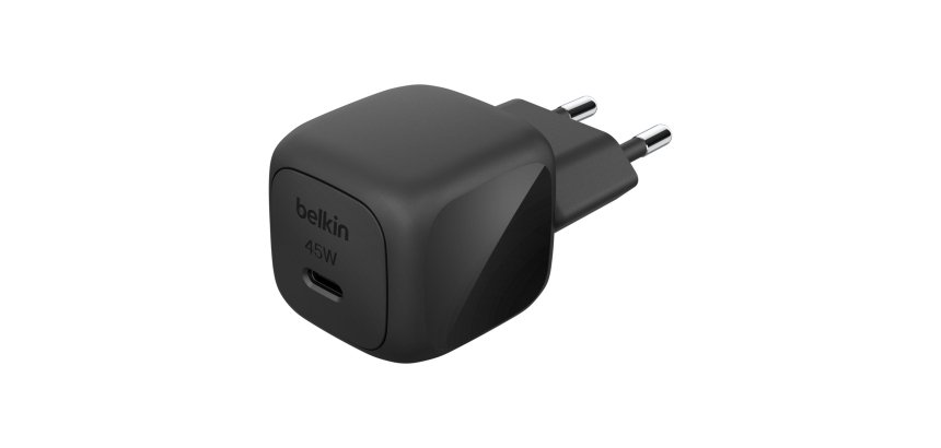 Belkin WCA013kqBK Universel Noir Secteur Charge rapide Intérieure