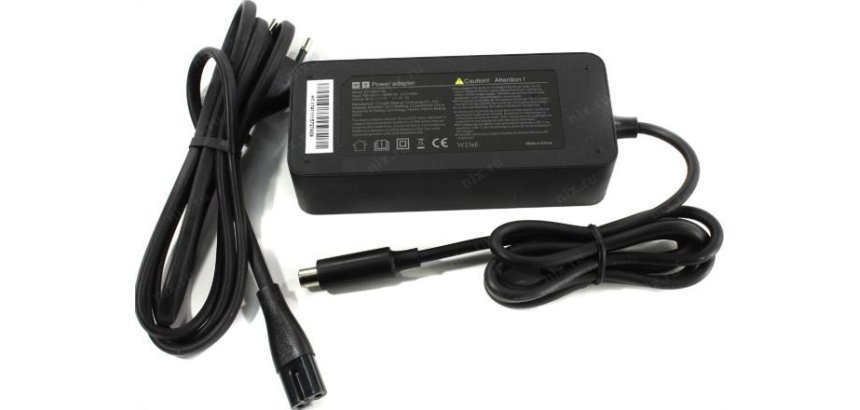 DLH DY-AI3734 adaptateur de puissance & onduleur Intérieure Noir