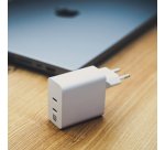 XtremeMac XWH-SPC60-03 chargeur d'appareils mobiles Smartphone, Tablette Blanc Secteur Charge rapide Intérieure