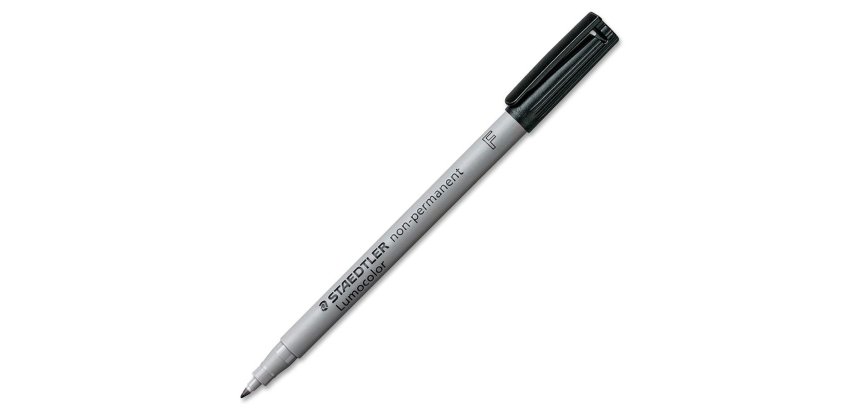 Feutre multi-usages pour support lisse LUMOCOLOR Encre noire non permanente Pointe fine 0,6mm