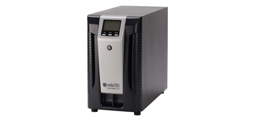 Riello Sentinel Pro 2200 sistema de alimentación ininterrumpida (UPS) 2,2 kVA 1760 W 8 salidas AC