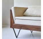 Canapé droit Metric en palissandre massif et tissu, 3 places