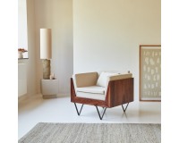 Fauteuil Metric en palissandre massif et tissu beige