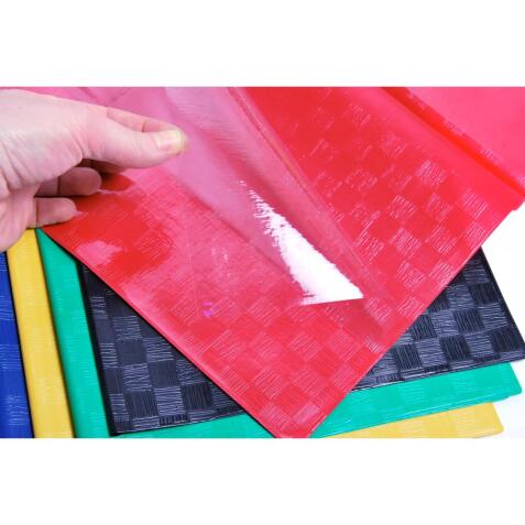 Protège-cahiers grain madras avec rabats marque-pages PVC 22/100ème 17x22 cm