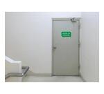 Panneau PVC adhésif antidérapant Issue de Secours 20x11 cm - Vert