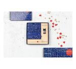 Le Mur des Je t'aime, Set de calligraphie 21x21 cm contenant une plume de verre, un flacon d'encre Rue de la Verrerie 10ml Jacques Herbin, un bloc de 60 feuilles de papier blanc 185g