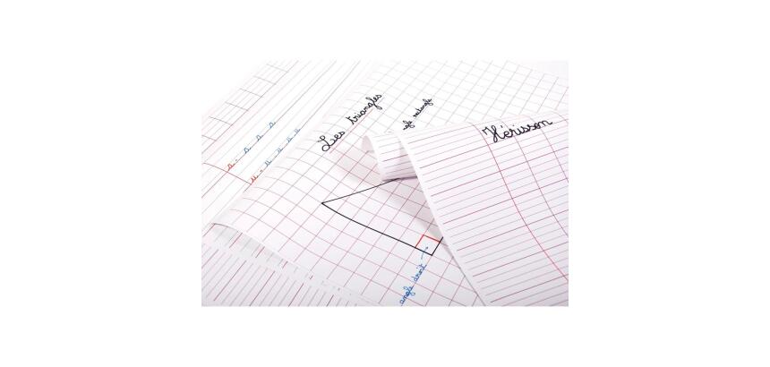 PAPIER AFFICHE REGLURE, Paquet de 25 feuilles DL 3mm 90g/m2 au format 60x80cm