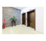 Panneau PVC adhésif antidérapant Extincteur 20x20 cm - Rouge