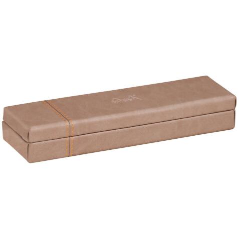 Plumier, en similicuir