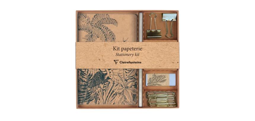Le cerisier blanc, Kit de papeterie contenant un carnet 11x17 cm 64 pages lignées, un crayon de papier, 2 pinces doubles-clip, 10 trombones et une gomme