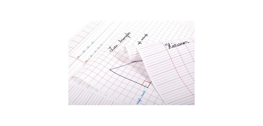 PAPIER AFFICHE REGLURE, Paquet de 25 feuilles séyès 90g/m2 au format 60x80cm
