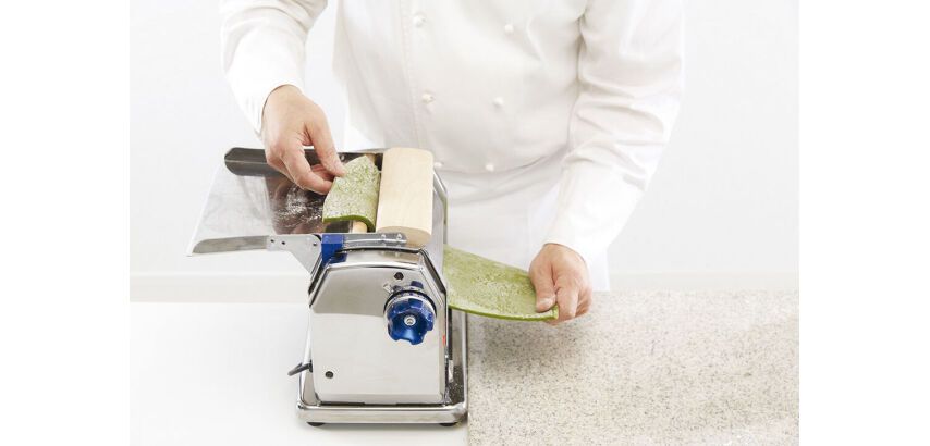 machine à pâtes électrique 12 kg/heure laminoir 22 cm