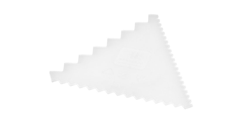peigne à décor en polyamide 3 côtés 9,3x9,3 cm