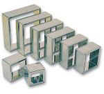 jeu de 8 découpoirs carrés unis inox de 4 à 11 cm