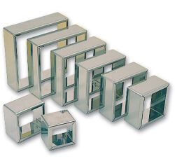 jeu de 8 découpoirs carrés unis inox de 4 à 11 cm