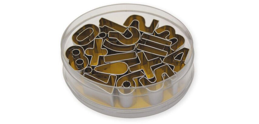 boîte de 16 découpoirs inox chiffres et signes