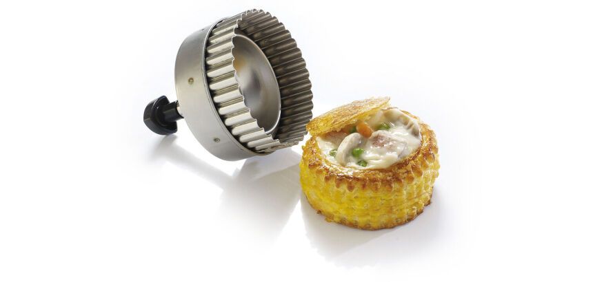 découpoir rond cannelé à pâte parisien inox 9 cm