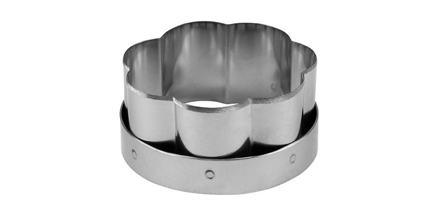 découpoir charlotte 8 cm pour flexipan 336090