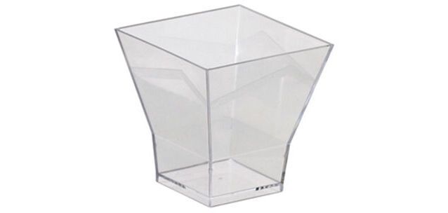 carton de 180(15 paquets de 12) verrines en polystyrène pour entrées et desserts Cubo  transparentes 70x70 mm 18 cl