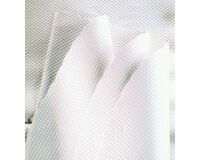 paquet de 500 nappes en papier damassé blanc 70x70 cm
