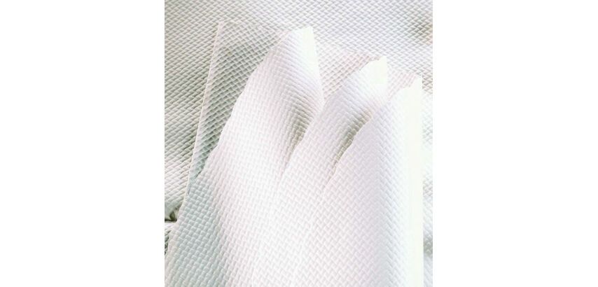 paquet de 500 nappes en papier damassé blanc 70x70 cm