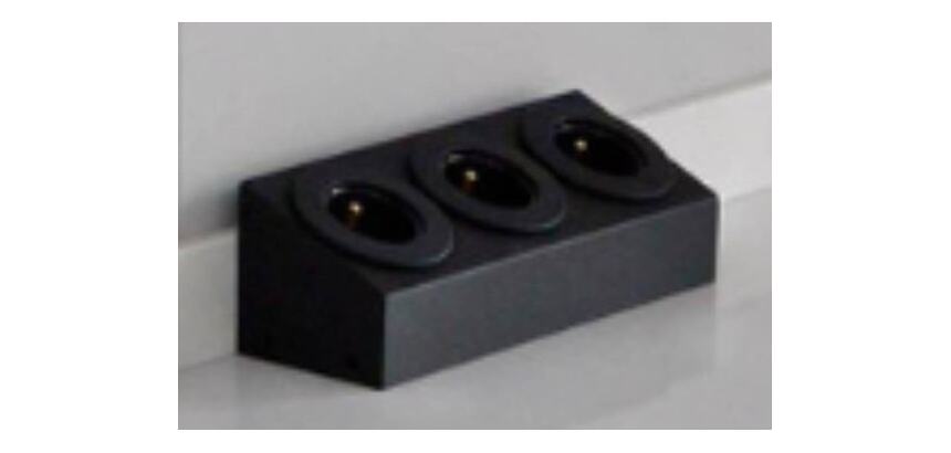 LUISINA Prise relais ZEN23P009