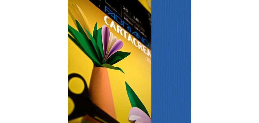 Cartoncino CartaCrea - 35 x 50 cm - 220 gr - blu 114 - Fabriano - blister 10 fogli