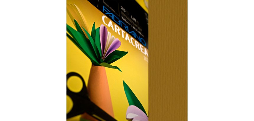 Cartoncino CartaCrea - 35 x 50 cm - 220 gr - marrone 106 - Fabriano - blister 10 fogli