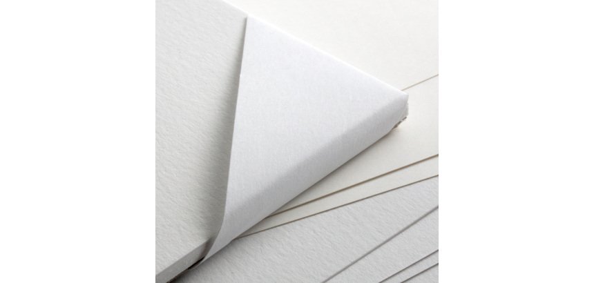 Cartoncino F4 - 50 x 70 cm - 220 gr - bianco - liscio - Fabriano - pacco 25 fogli