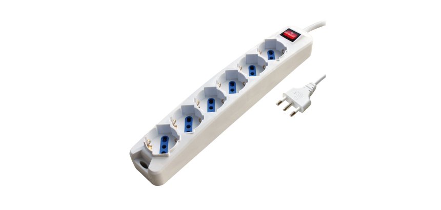 Presa multipla con interruttore - 6 prese multistandard tedesco/italiano - MKC