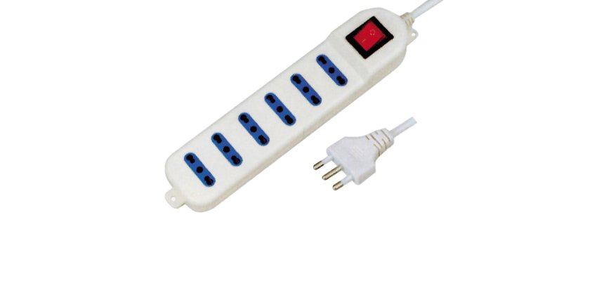 Presa multipla con interruttore - 6 prese bipasso 2P+T - cavo da 1.5 mt - MKC