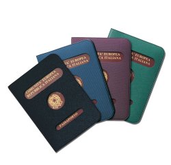 Porta passaporto - colori assortiti - Alplast - conf. 24 pezzi