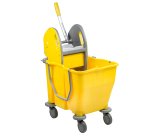Carrello per pulizie Pressduo - 30 L - 60 x 36 x 82 cm - giallo - Medial