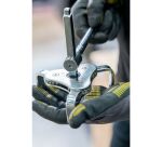 Clé à filtre autoserrante