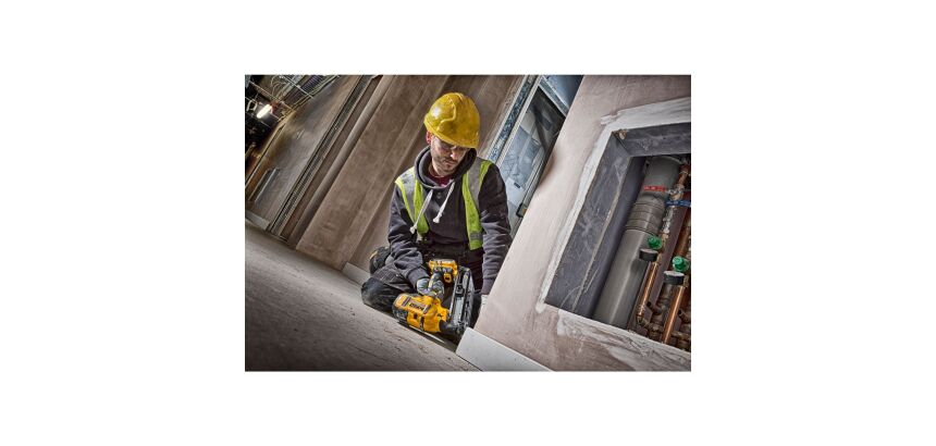 Cloueur de finition sans fil 16 Ga DEWALT XR 18 V 2 Ah Li-ion Brushless + 2 Batteries + 1 Chargeur