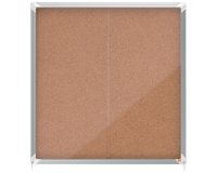 Vitrina de interior Nobo para 12 hojas A4 con superficie de corcho y puerta deslizante