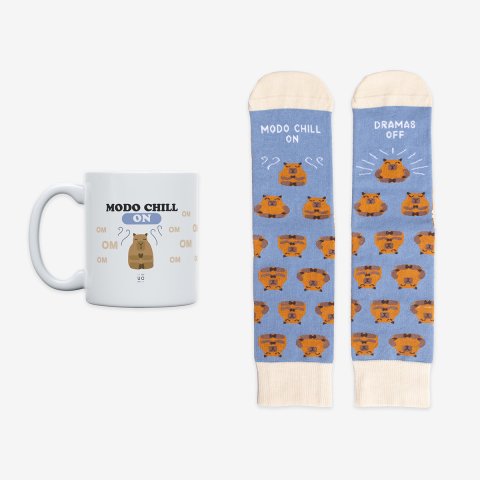 Kit Taza + Calcetines "Modo chill on, drama off" Talla 42-46