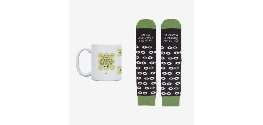 Kit Taza + Calcetines "Un día eres joven y al otro te perrea el párpado del estrés" talla 42-46