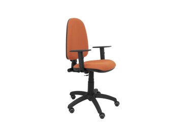 Silla de oficina Ayna brazos regulables ruedas parquet tapizado