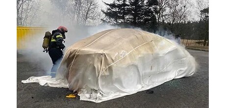 Couverture anti-feu pour voiture