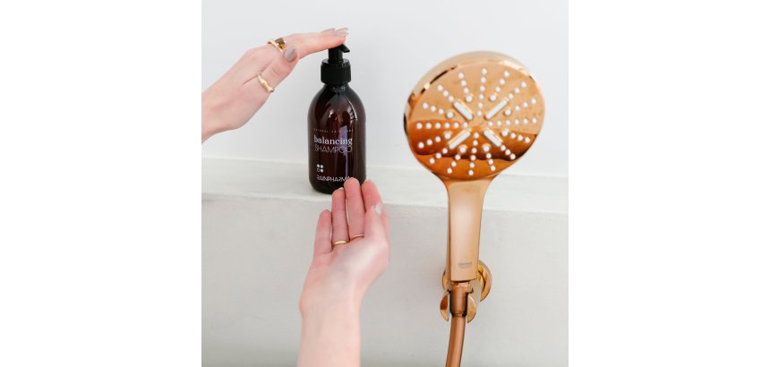 Rainpharma Balancing Shampoo (pour cheveux secs et pellicules) flacon pompe 250 ml