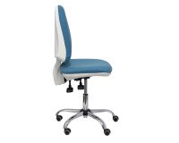 Silla Elche blanca asincro bali azul claro ruedas de parqué
