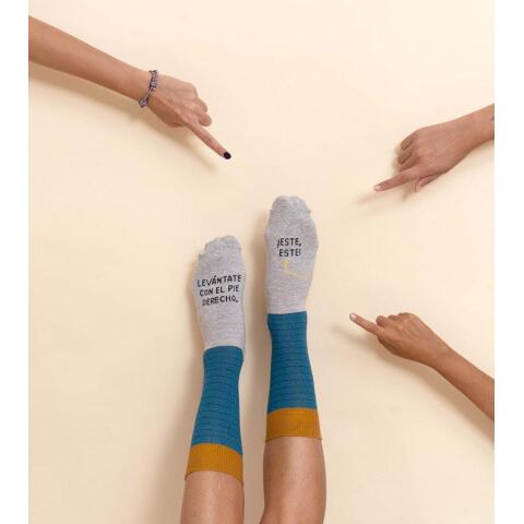 Calcetines "Levántate con el pie derecho" Smiley talla 42-46