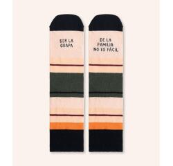 Calcetines "Ser la guapa de la familia no es fácil" talla 36-41

