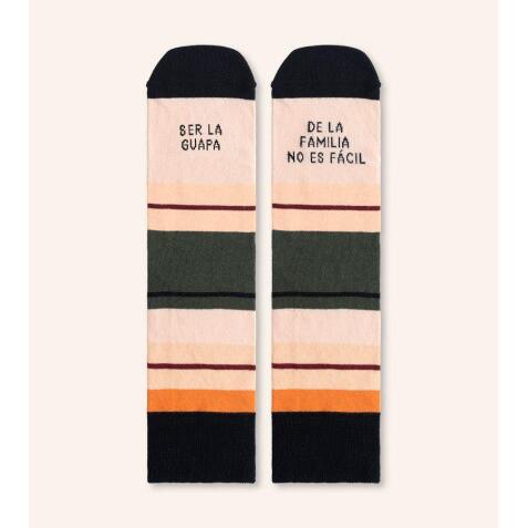 Calcetines "Ser la guapa de la familia no es fácil" talla 36-41
