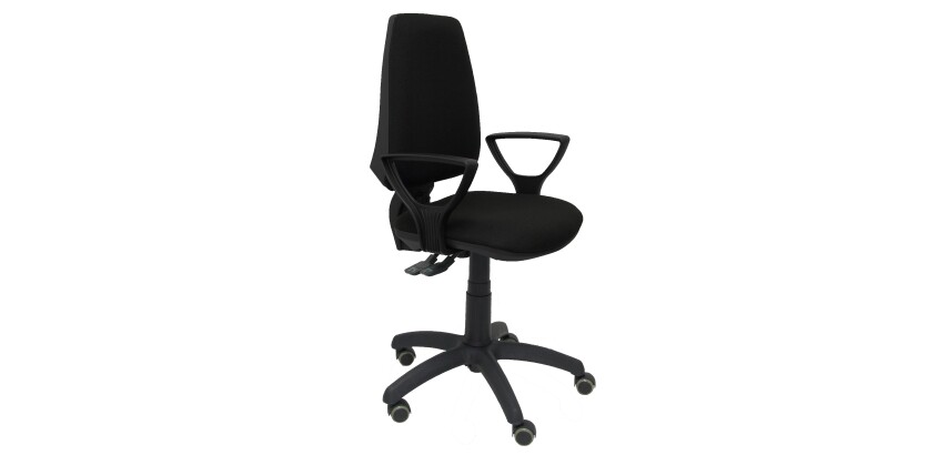 Silla de oficina Elche sincronizada con brazos fijos y ruedas de parquet